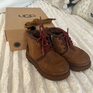 UGG Toddler Size 9 T NEUMEL II WEATHER